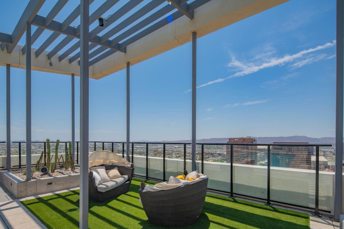 Elegant - Modern Highrise Dt, Pool, Gym, Parking Phoenix