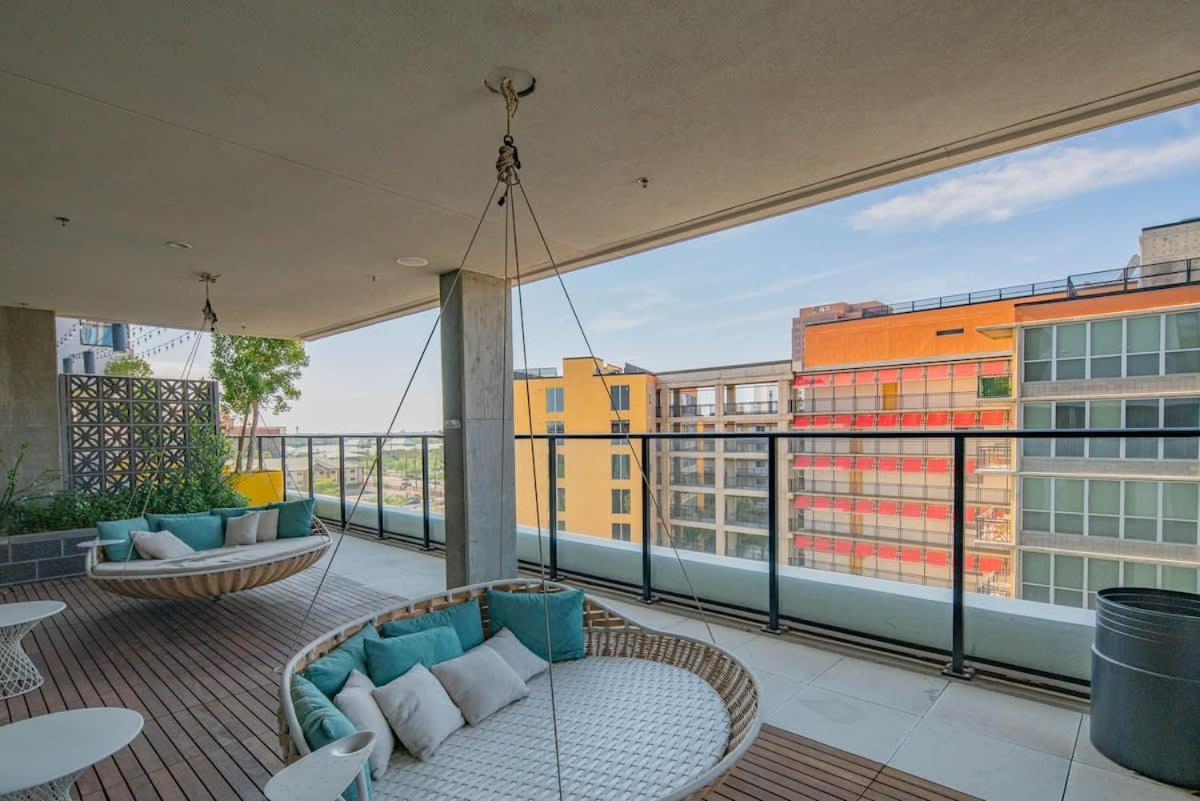Elegant - Modern Highrise Dt, Pool, Gym, Parking * Phoenix